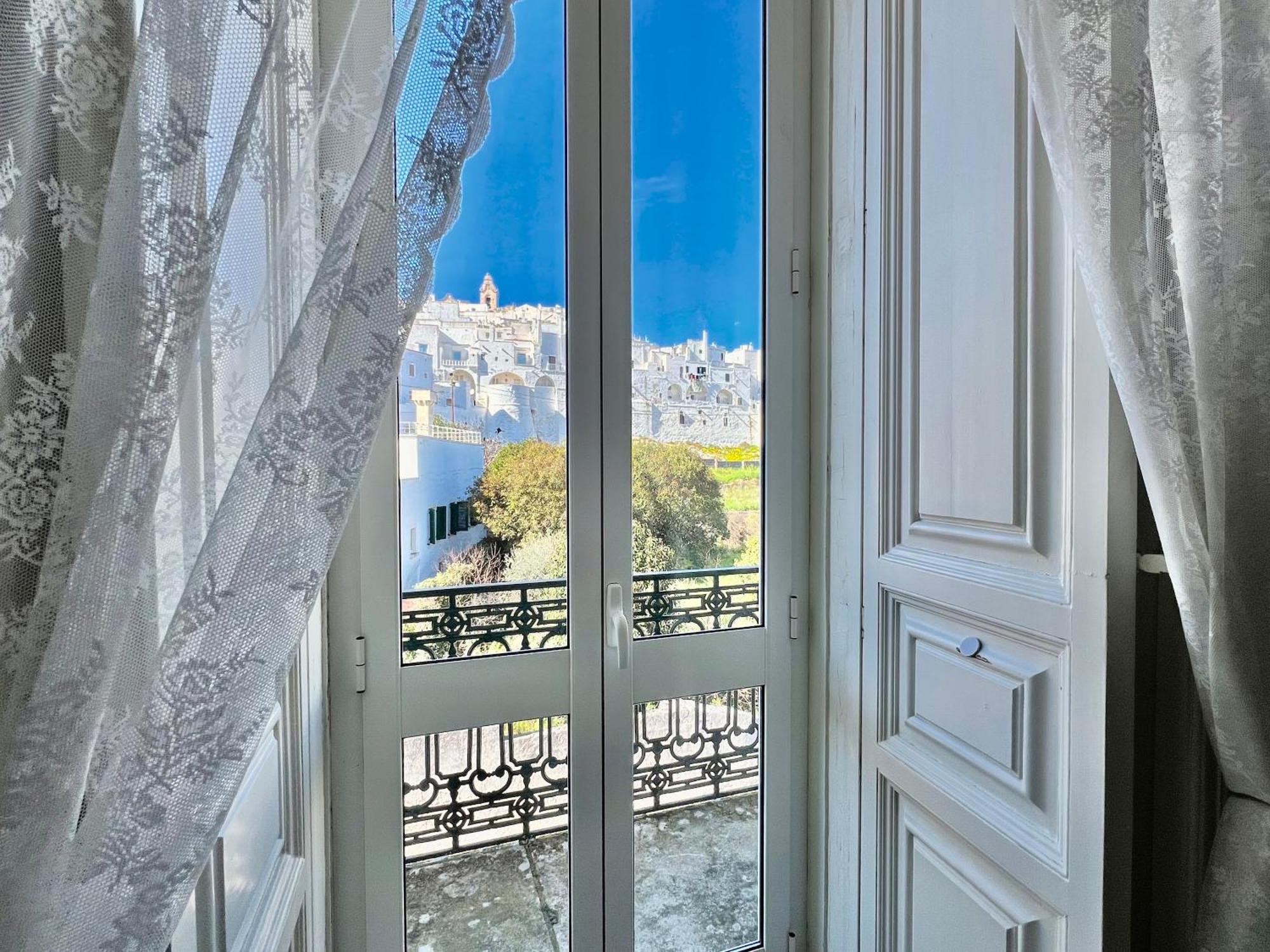 Suite La Terrazza Di Don Peppino Остуни Экстерьер фото