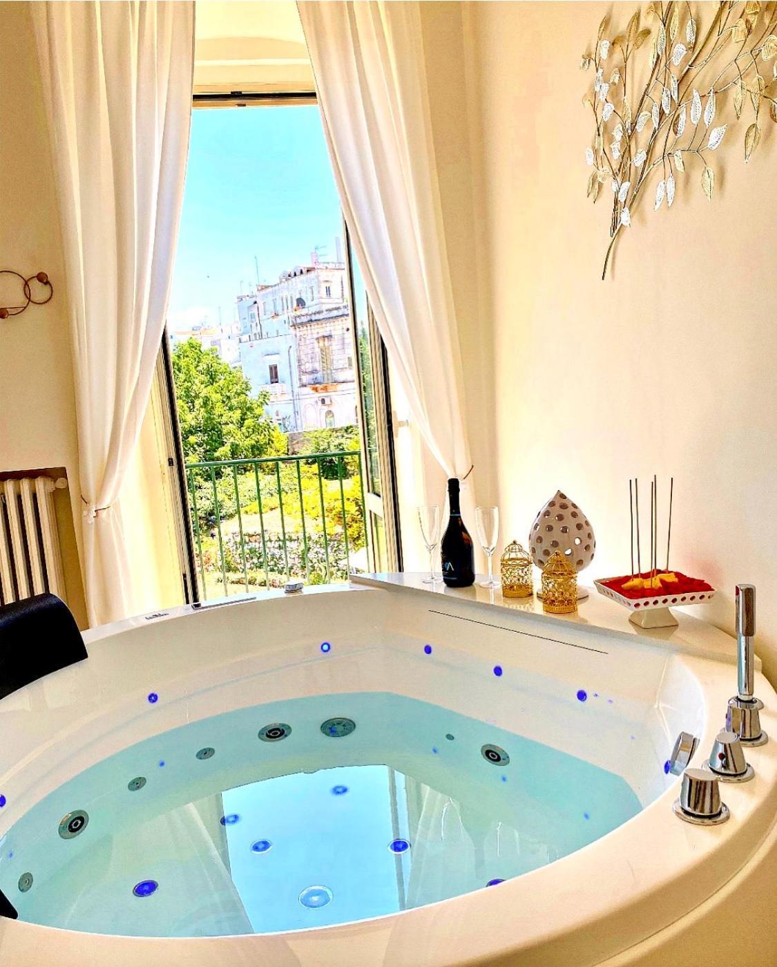 Suite La Terrazza Di Don Peppino Остуни Экстерьер фото
