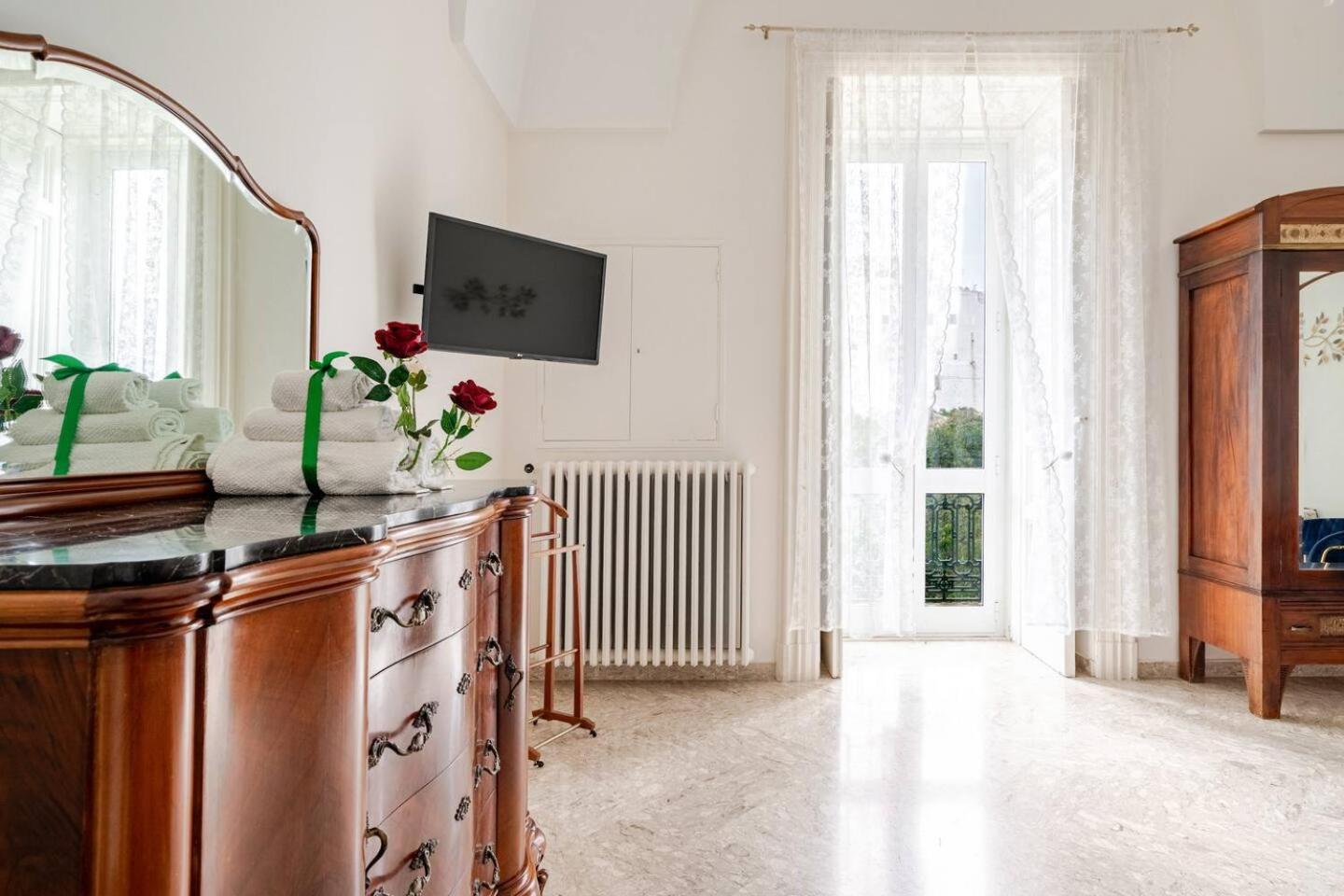 Suite La Terrazza Di Don Peppino Остуни Экстерьер фото
