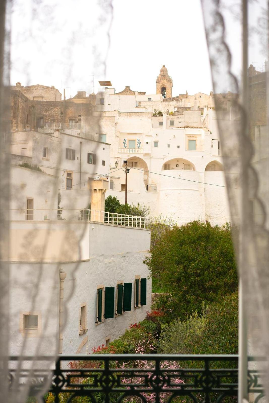 Suite La Terrazza Di Don Peppino Остуни Экстерьер фото
